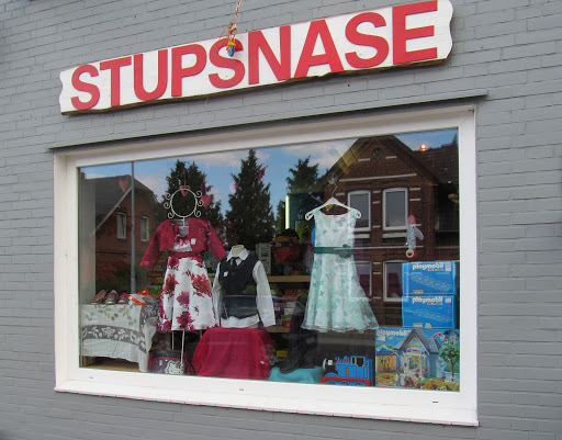 Stupsnase & Kurvenreich Die Secondhandboutique - Thumbnail