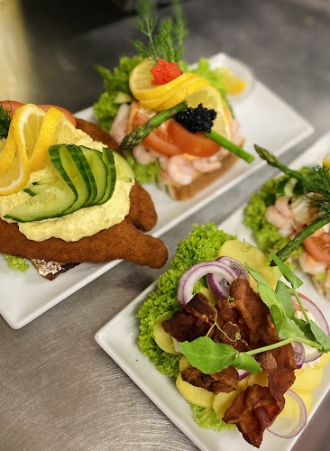 Opinii despre Café UGLEN în Holbæk - Restaurant