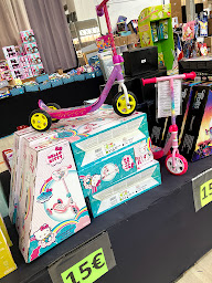 Photo n°49 de FLASH JOUET: Grossiste, Vente Ephémère, Destockage de Jeux&Jouet, Peluches, Kermesse & Forain, Vaisselle, Produits Connectés à Saint-Priest (Grossiste)