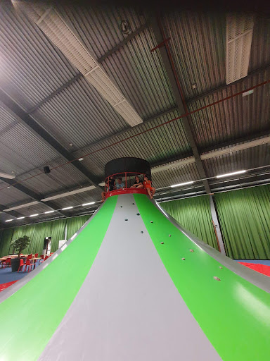 FunZone Dronten (Indoor Speeltuin, Bowling & Squash)