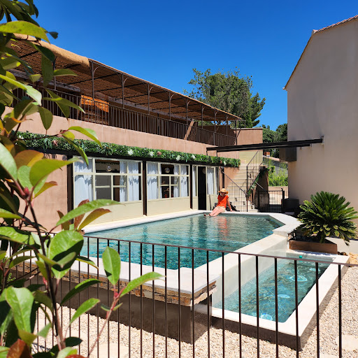 A 2 pas des vignes, Hébergements & Spa Gallery - France