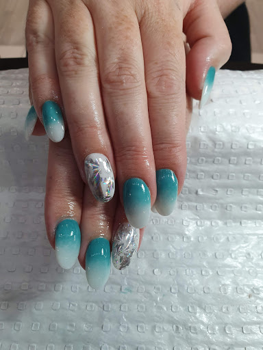 Super Star Nails - Hair & Beauty - Thumbnail