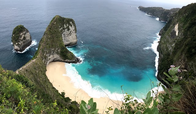 Kelingking Beach