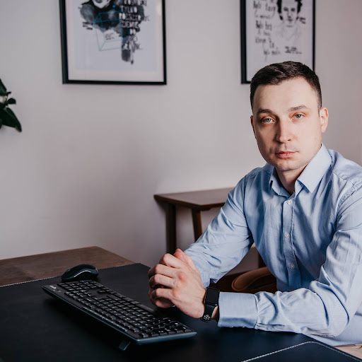 Adwokat Bartosz Obrębski Sprawy Rodzinne Podział majątku alimenty Rozwody kontakty