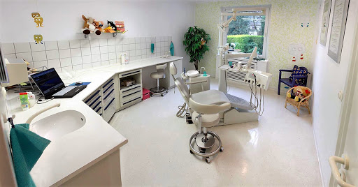 Dentist Martina Leipertz - Thumbnail