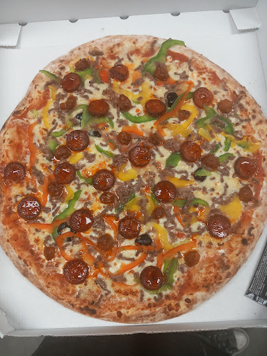 R ONE PIZZA