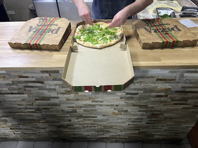 Commentaires et avis sur Pizza des trois quartiers