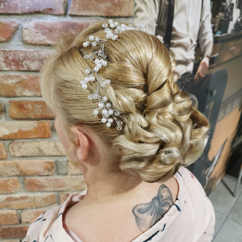 Salon Fryzjerski Angel - Kościan