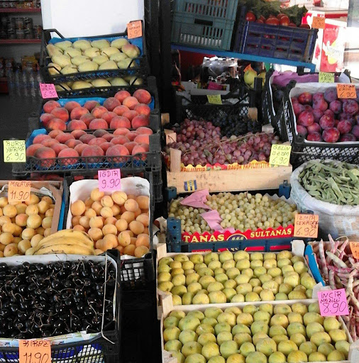Akdeniz market