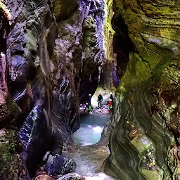 Photo n°12 de Ossau de l'eau canyoning à Castet (Centre de sports d'aventure)