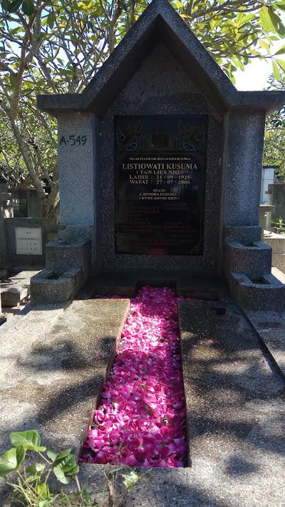 Photos of Pemakaman Umum Kebon Sari