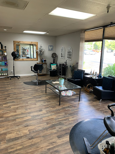 Streaks Studio & Salon - Thumbnail