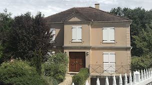 Photo n°14 de Tryba Faron Fenêtres à Orsay (Magasin de fenêtres en PVC)