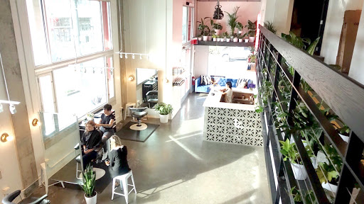 Ceremony Salon - Thumbnail