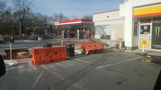 Montgomery Mall Exxon Gallery - United States