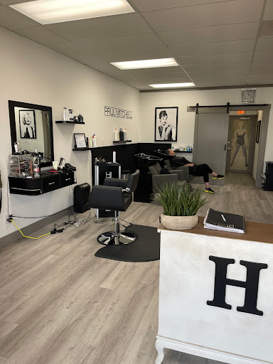 House of Style, Hair & Nail Studio