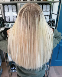 Photo n°13 de Le rendez - vous d’Aurelie , votre espace coiffure à Penne-d'Agenais (Salon de coiffure)