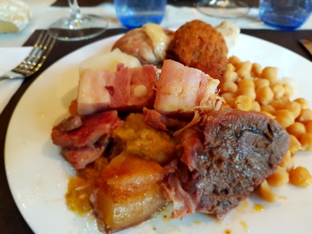 ALMAGRO Cafe & Bar Restaurante