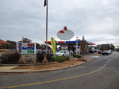 Giant Amoco Car wash