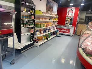 Photo n°3 de Boucherie du Chambon halal à Le Chambon-Feugerolles (Boucherie-charcuterie)