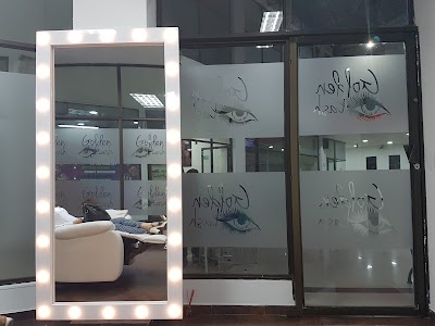 Photos of GOLDEN LASH