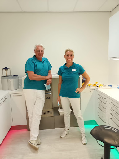 VAN ZANDEN ORTHODONTIE Gallery - Netherlands