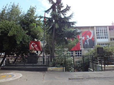 Bahariya Kadikoy Secondary School