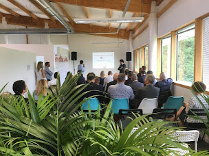 Photo n°3 de SMILE Coworking Office à La Mézière (Agence de location de bureaux)