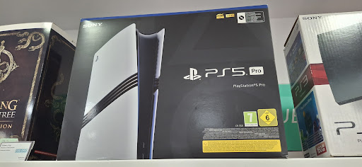 Playstation 5 Pro disponible en magasin ! 

Pour préparer la sortie de GTA VI dans quelques mois autant le faire dans les meilleurs conditions !

799€99 avec boite et manette officielle.

Garantie 2 ans sauf casse.