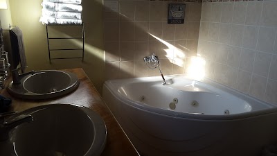 Photos of French Lodge International