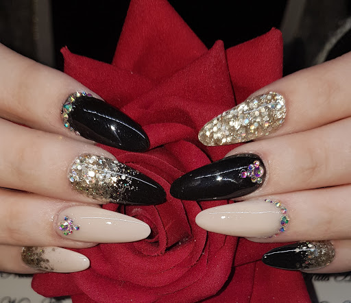 Nuts About Nails - Visual