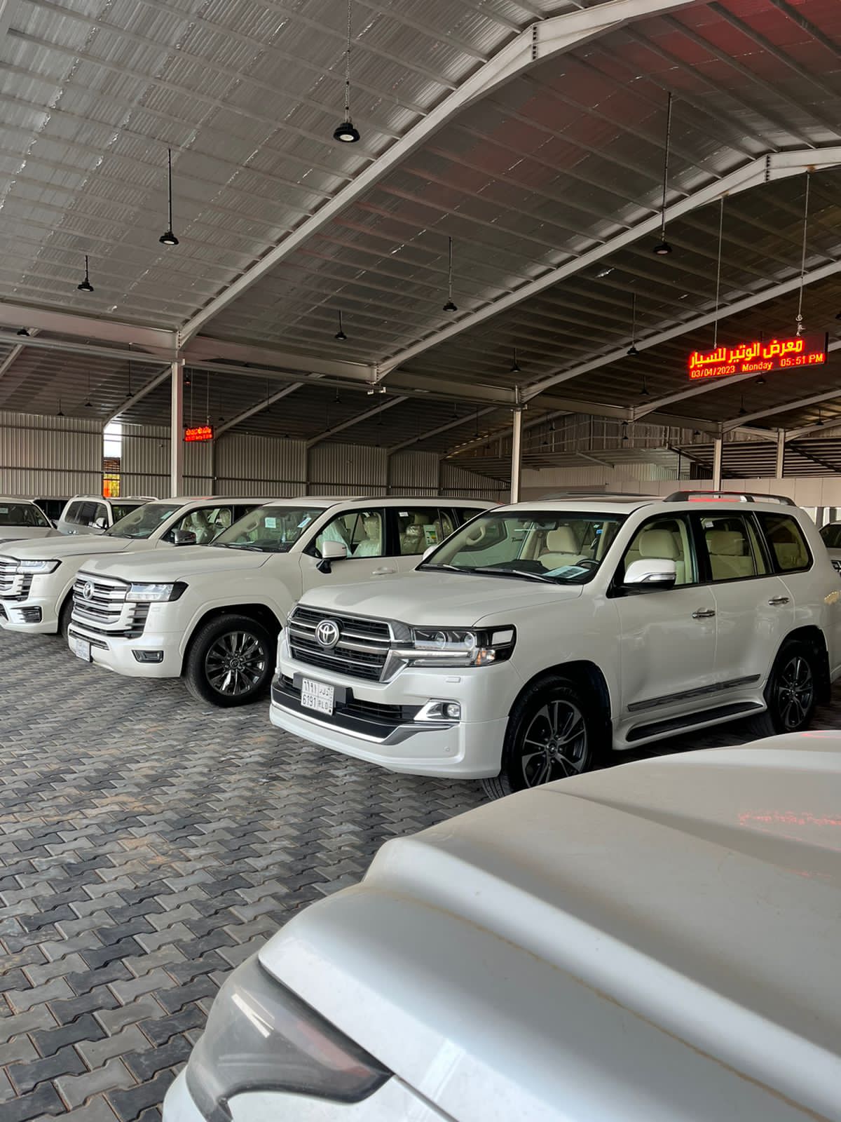 معرض الوتير للسيارات - صورة 2