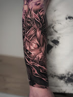 Magnitude 3 Tattoo studio à Béligneux