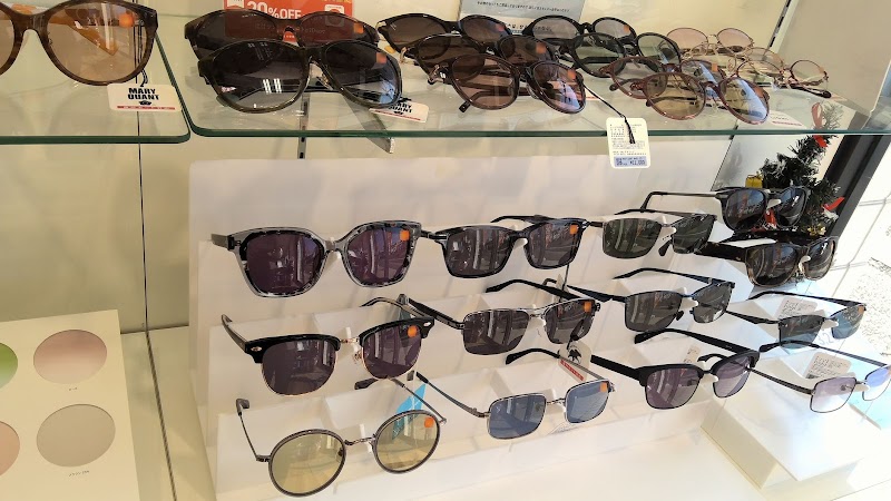 眼鏡市場 岡山西大寺店