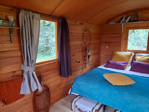 Photo n°47 de Maison Dougnac - Artiste peintre et auteur - Naturopathe des émotions - Stage dessin et peinture - Chambre d'hôte à Fleurance (Naturopathe)