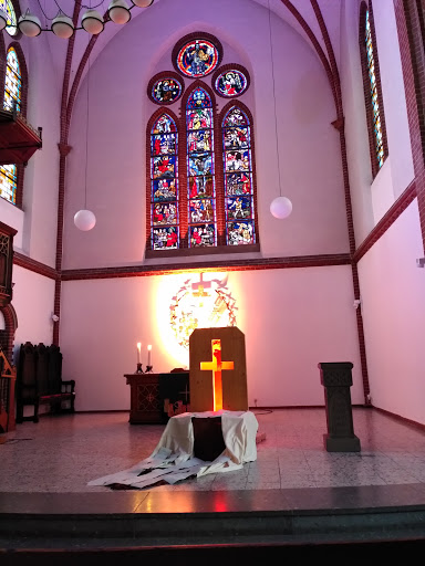 Auferstehungskirche - Evangelische Auferstehungs-Kirchengemeinde Oberhausen-Osterfeld - Thumbnail