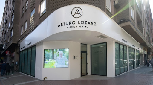 Arturo Lozano Clínica Dental. Las Fuentes