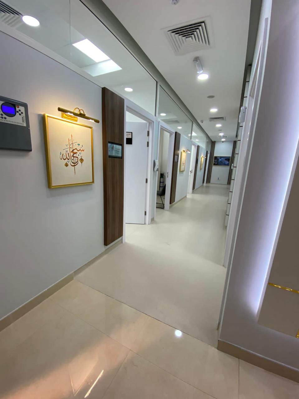 Oman Medical Centre - عيادة جيسري - صورة 2