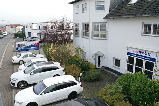 junited AUTOGLAS Reiskirchen