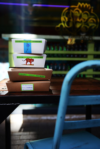 Kutchi Deli Parwana by null