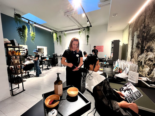 Me She - Hair Beauty Experience