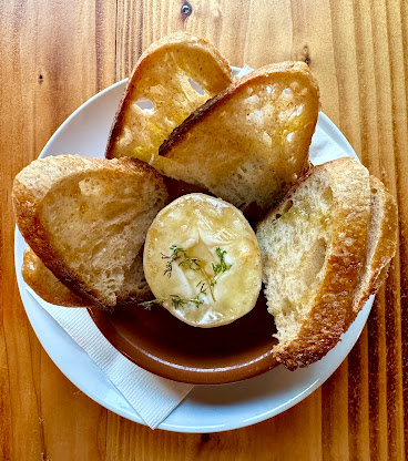 South Lyndale Wine Bar & Deli by null