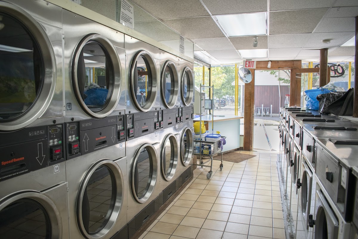 Self-service laundry at Bubble & Squeak Laundromat, New Haven, CT