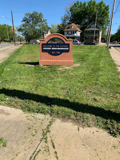 Addison Triangle - Thumbnail