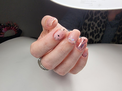 Nails by Oana - Thumbnail