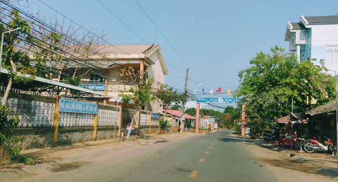 Trường THCS Võ Việt Tân