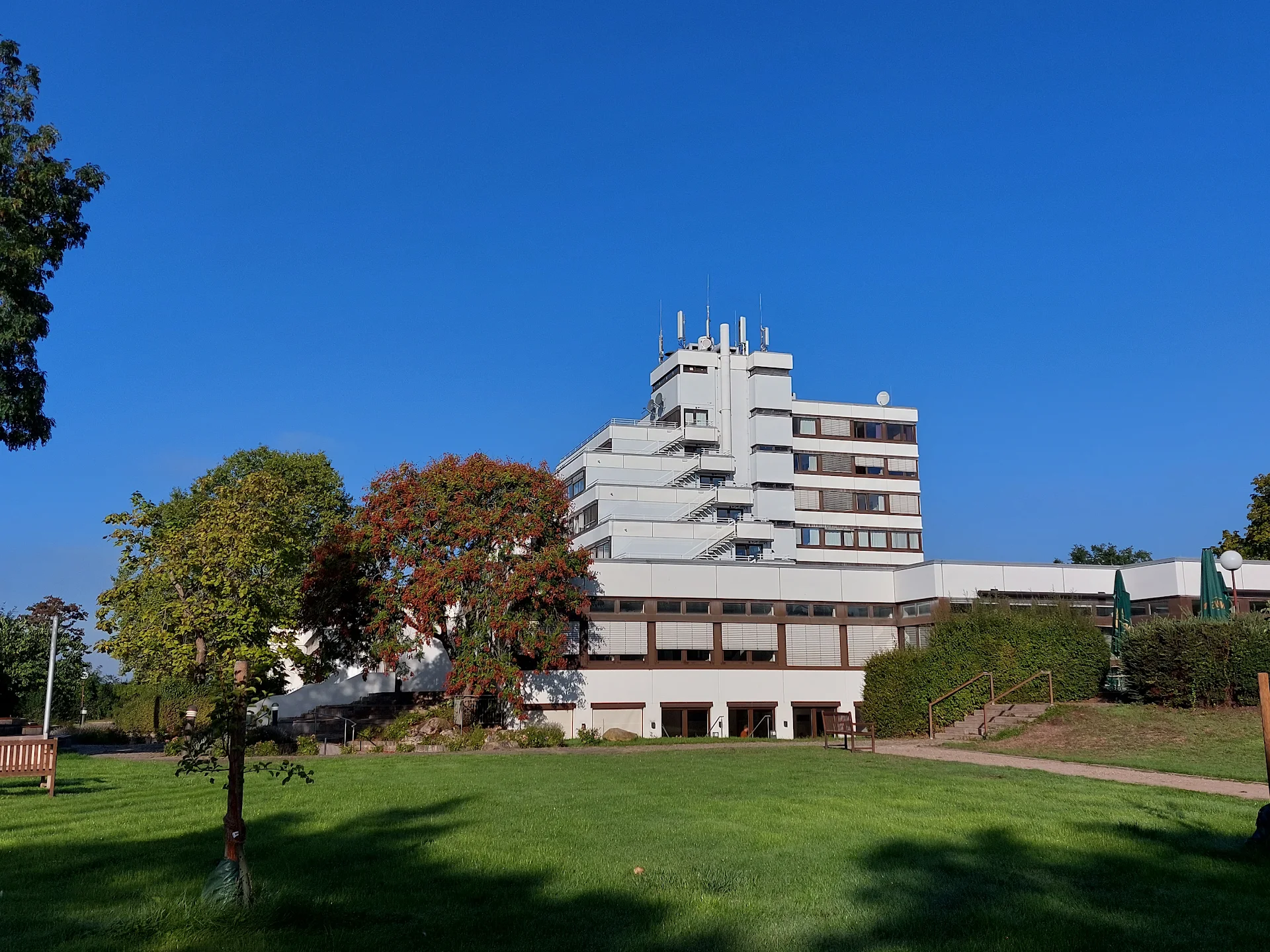 Heinrich Pesch Hotel