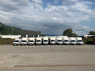 Photo n°3 de Logitrans 38 à Saint-Martin-le-Vinoux (Service de transport)