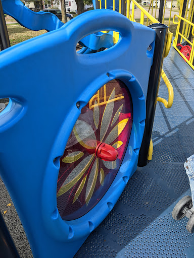 Normal Park - Visual