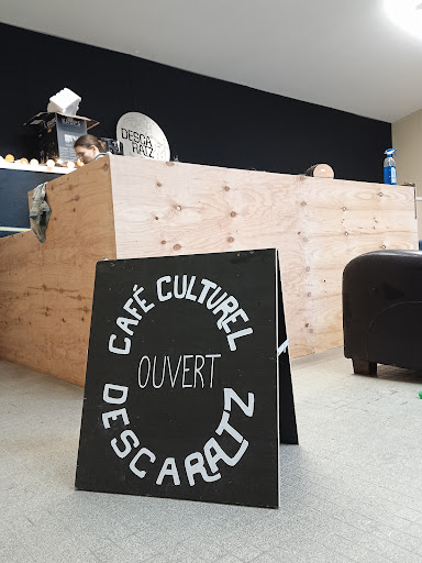 Café culturel - Association Descaratz Logo